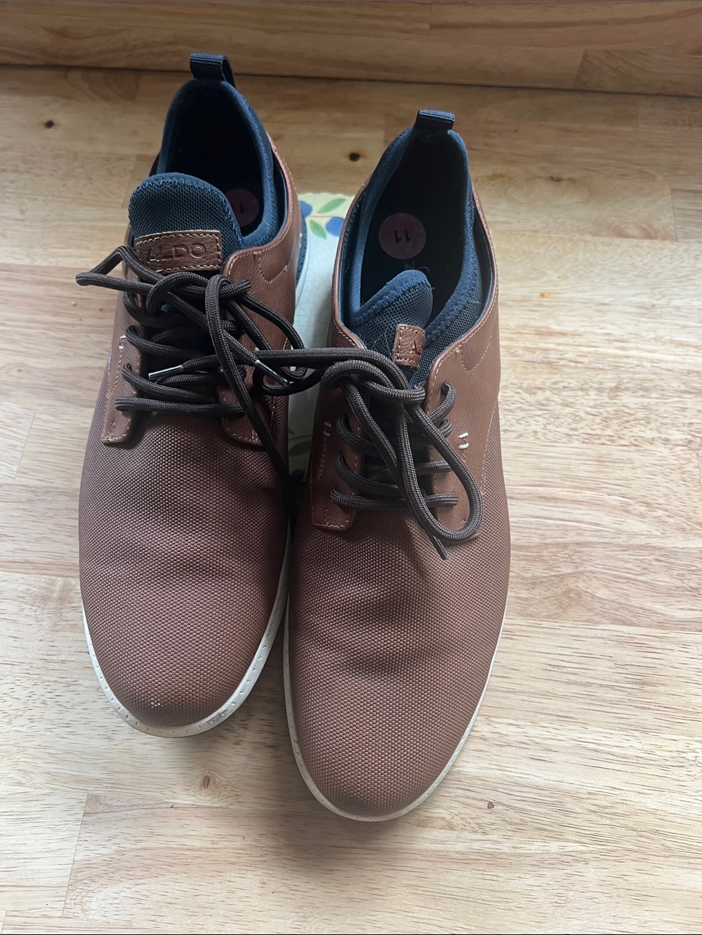 Aldo Men’s Brown Casual Slip-On Lace-Up Sneakers with Navy Accents